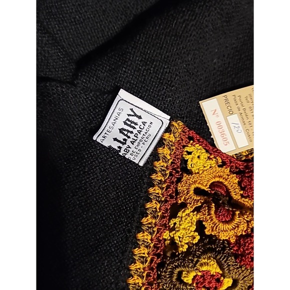 NWT Illary Baby Alpaca Knit Scarf Made In Peru Fringe Luxury Black Yellow Red - Picture 9 of 10